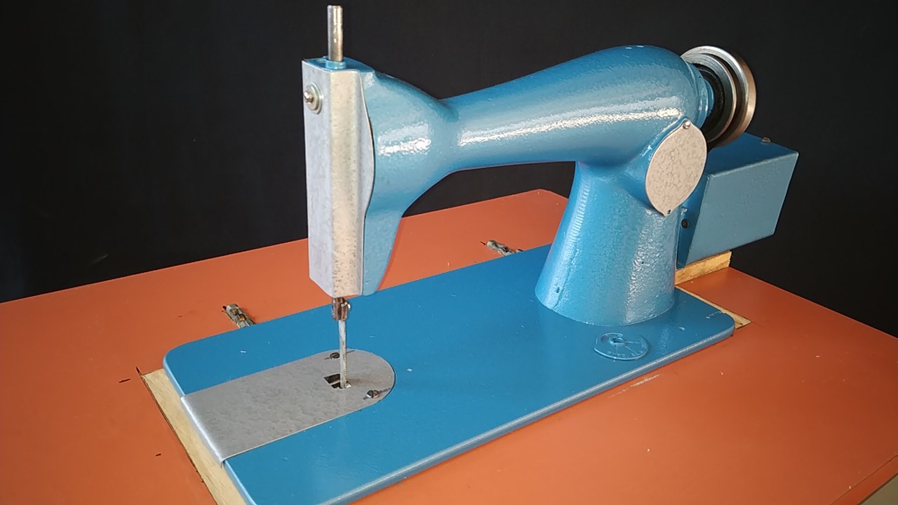 En este momento estás viendo Como hacer sierra caladora con vieja máquina de coser.